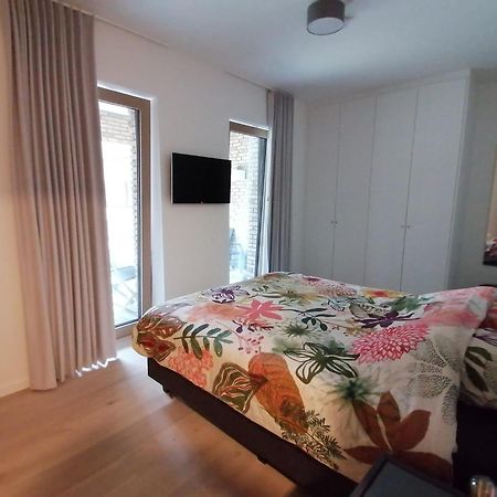 Bartine - Modern And Spacious Flat Near The Sea, Free Parking Space Остенде Экстерьер фото
