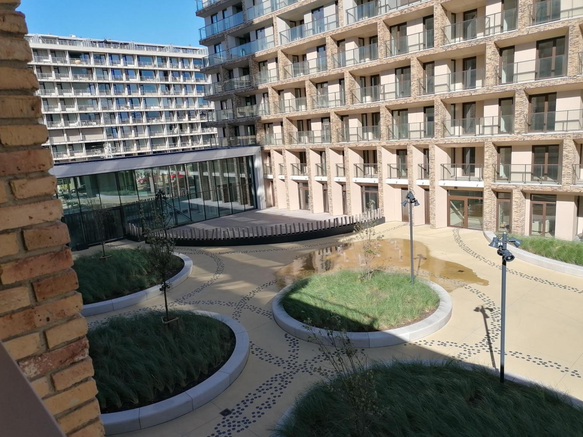 Bartine - Modern And Spacious Flat Near The Sea, Free Parking Space Остенде Экстерьер фото