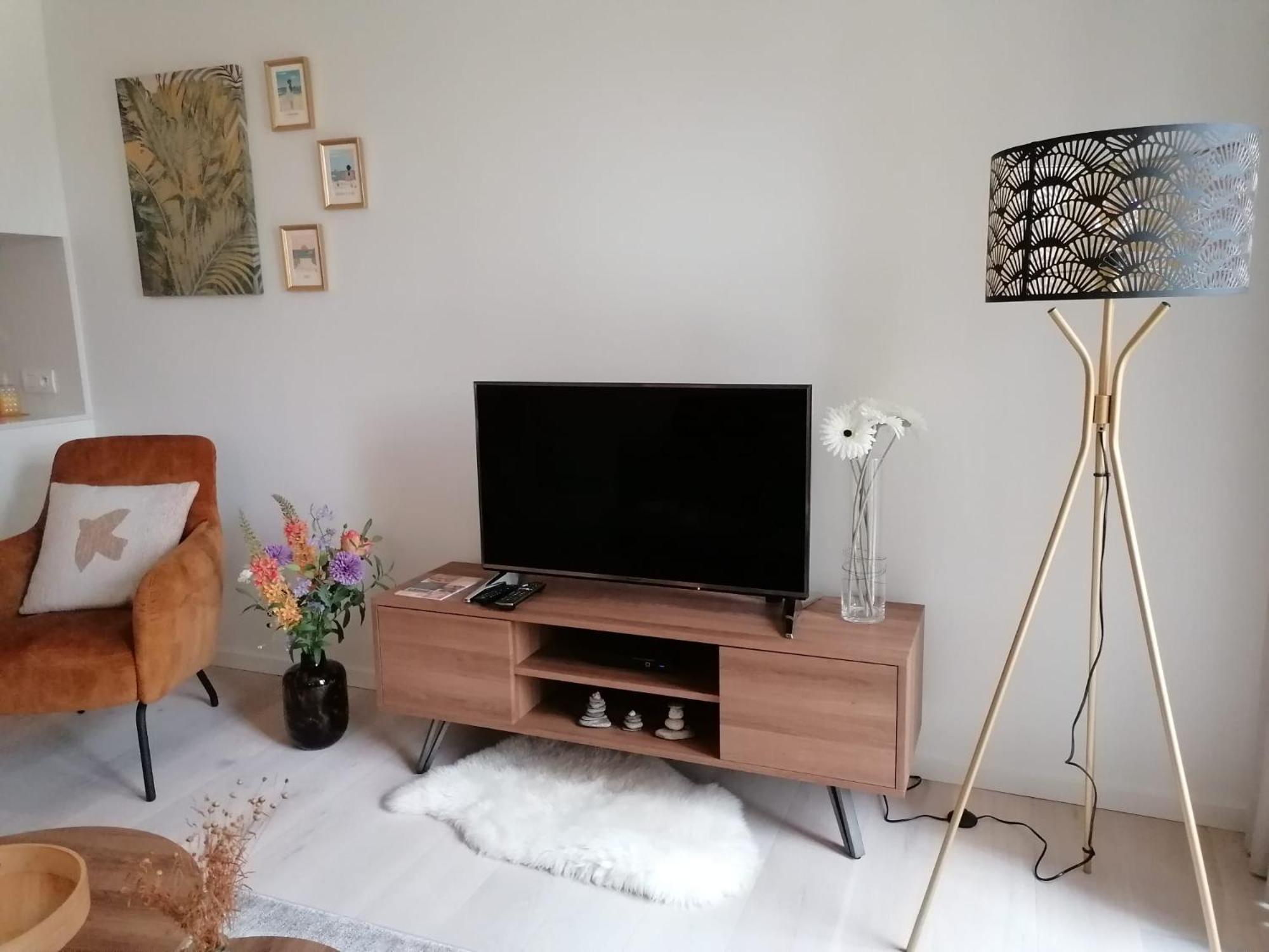 Bartine - Modern And Spacious Flat Near The Sea, Free Parking Space Остенде Экстерьер фото